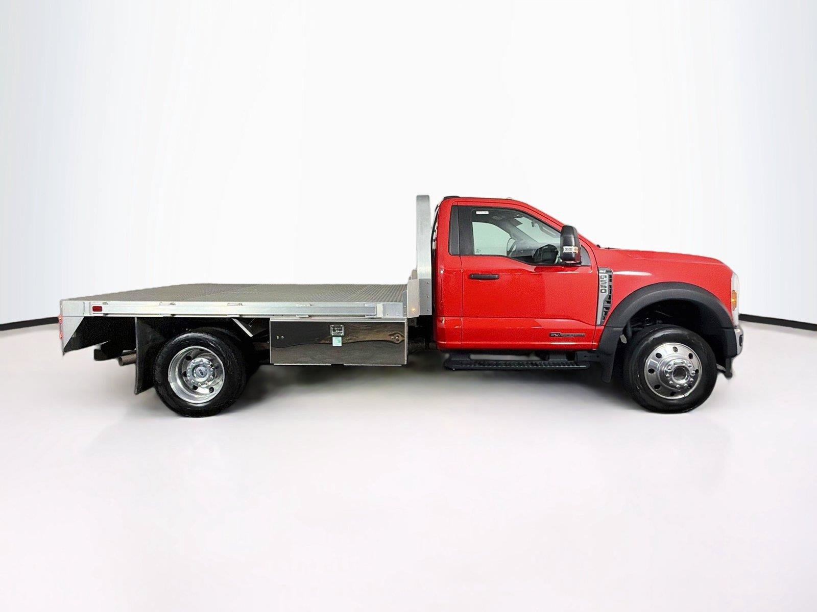 Used 2024 Ford F550 4x4 Regular Cab Super Duty w/ XLT Value Package image 12