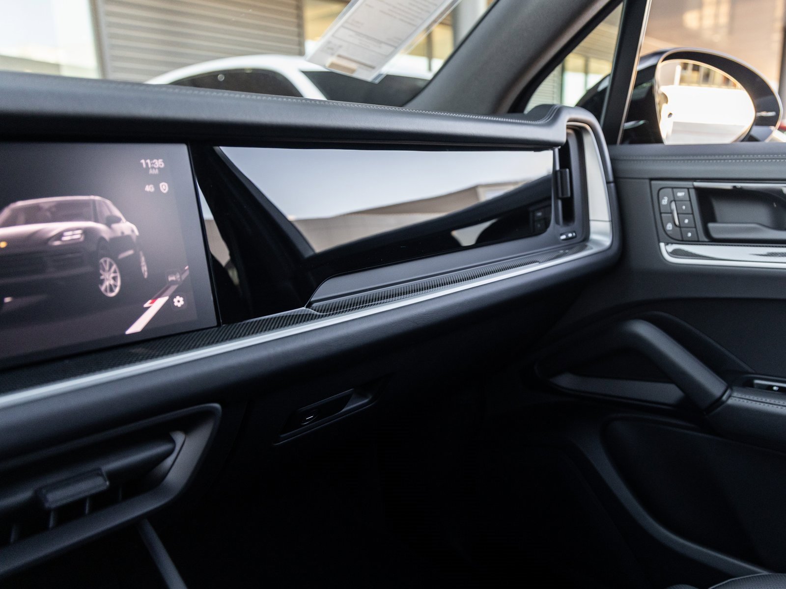 New 2026 Porsche Cayenne S image 28