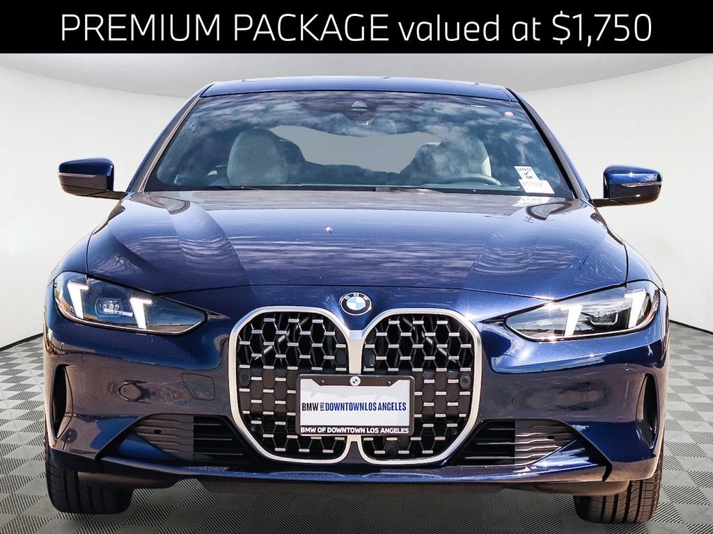 Used 2025 BMW 430i Coupe w/ Premium Package RWD image 2
