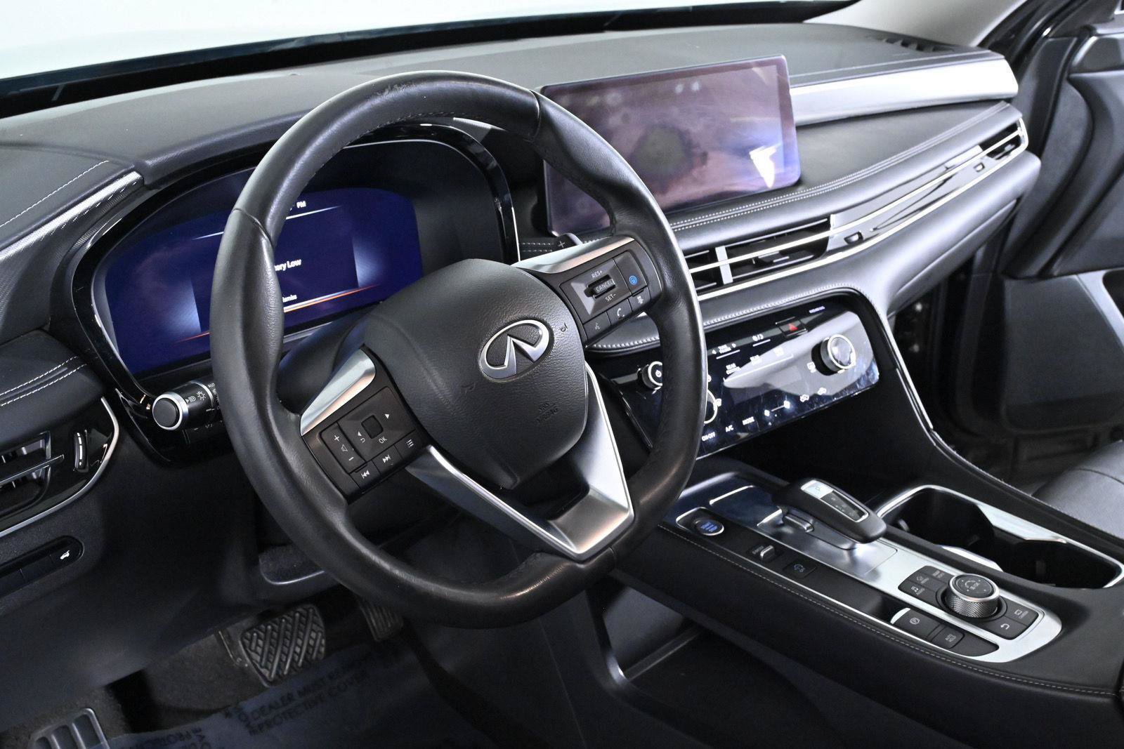 Certified 2023 INFINITI QX60 Luxe w/ Cargo Package AWD/4WD image 12