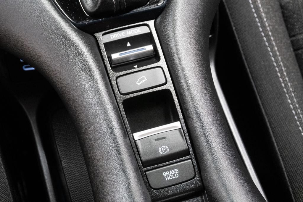 Used 2025 Honda HR-V LX image 24