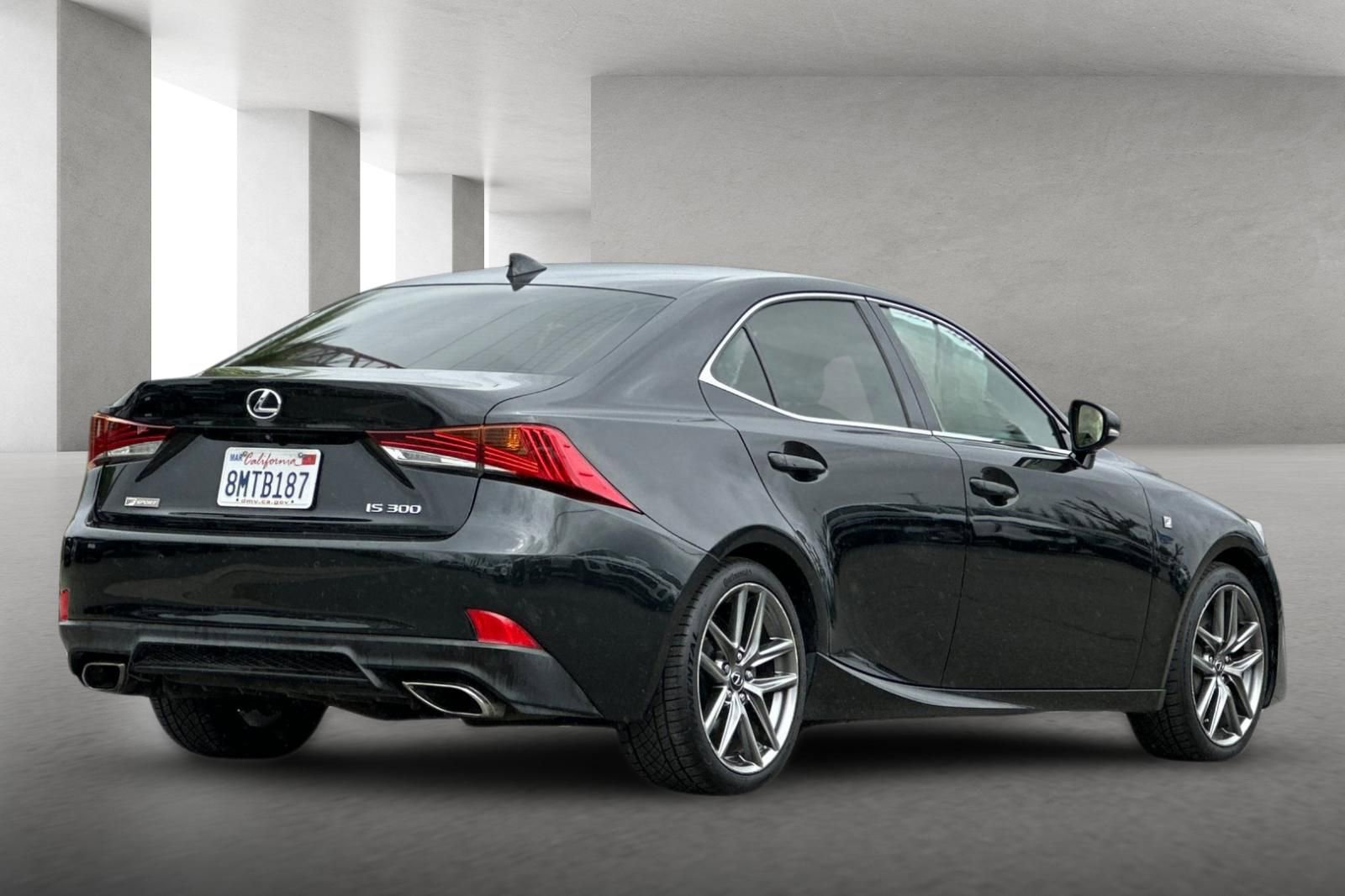 Used 2018 Lexus IS 300 F Sport image 4