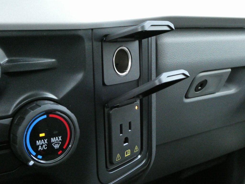 New 2025 Ford F350 XLT w/ FX4 Off-Road Package image 16