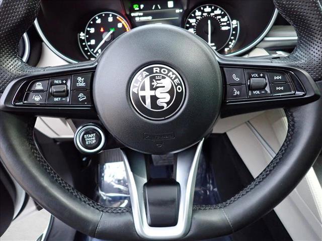 Used 2021 Alfa Romeo Stelvio Ti w/ Nero Edizione image 18