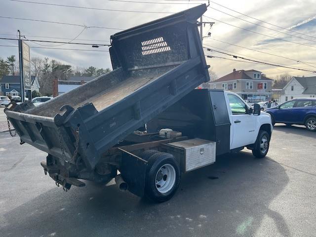 Used 2011 GMC Sierra 3500 W/T w/ Snow Plow Prep Package image 2