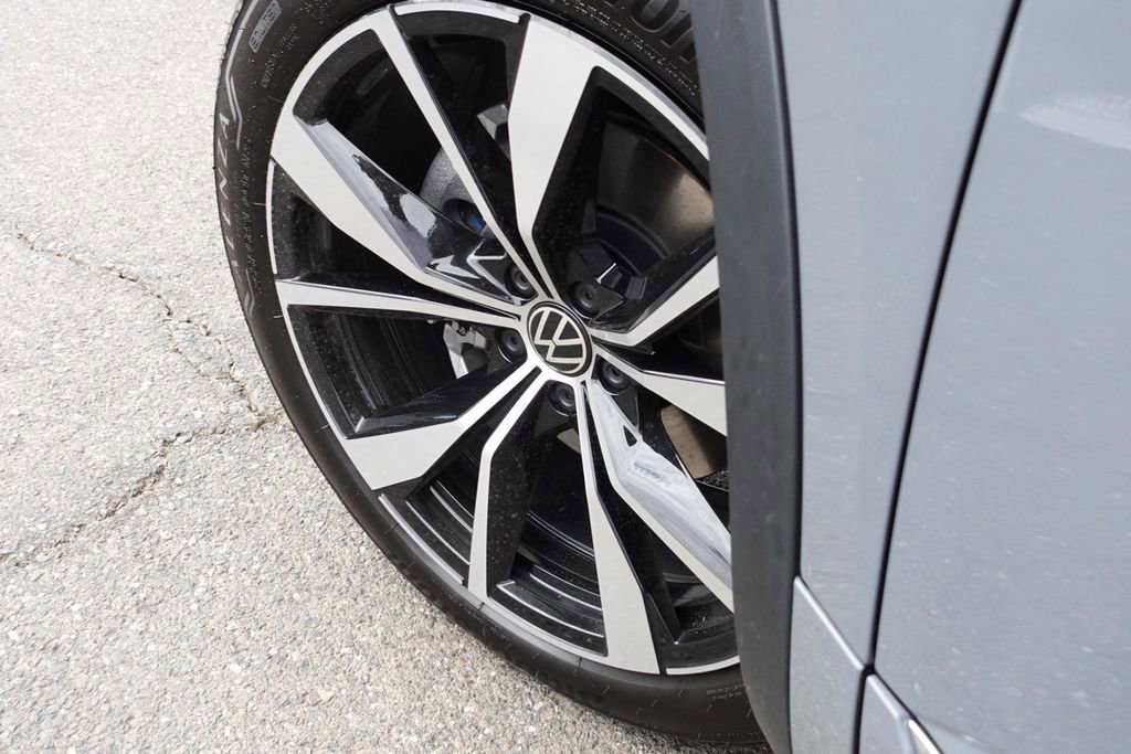 New 2026 Volkswagen Atlas SEL Premium R-Line image 12