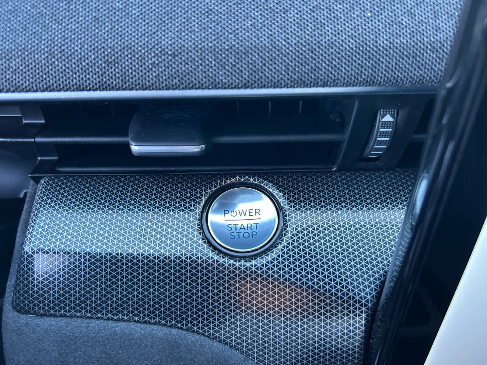 Used 2025 Ford Mustang Mach-E GT image 35