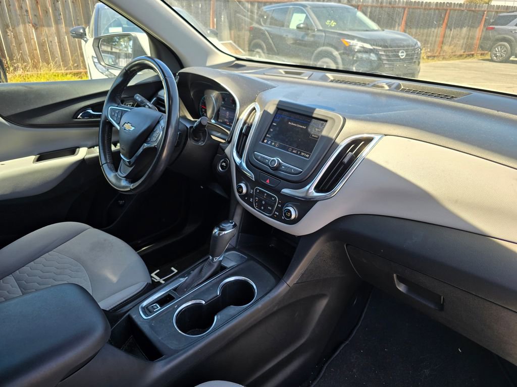 Used 2020 Chevrolet Equinox LT w/ Driver Convenience Package FWD image 8