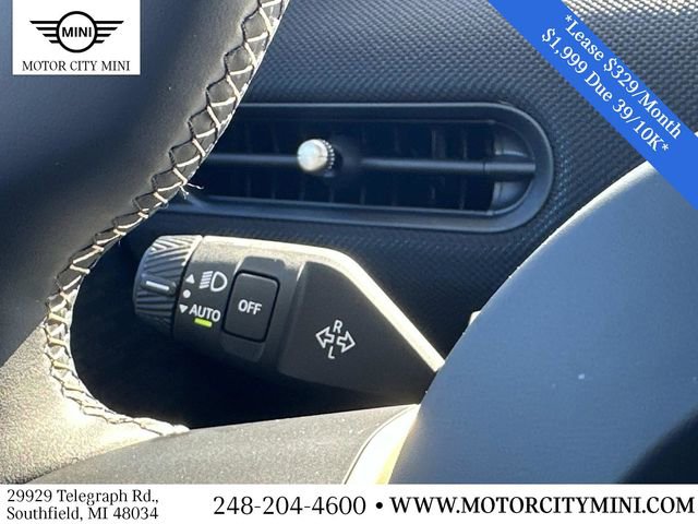 Certified 2025 MINI Cooper 2-Door Hardtop image 27