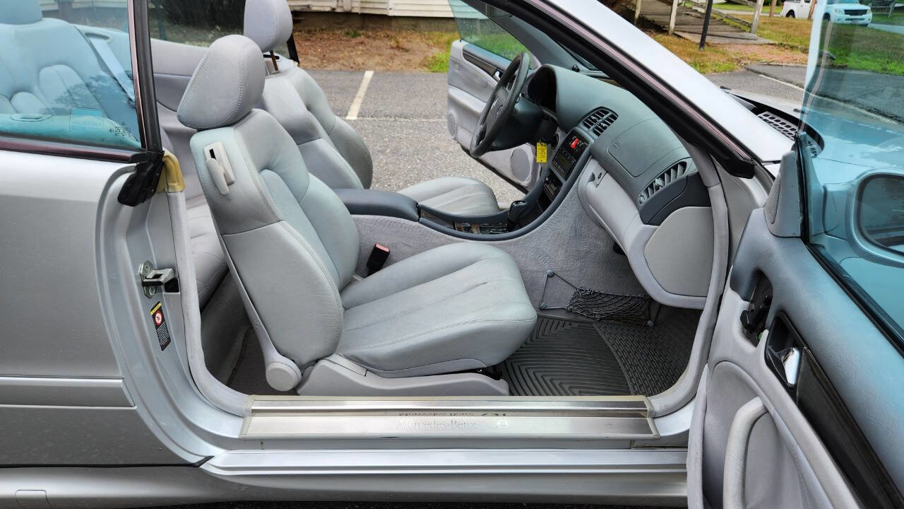 Used 2001 Mercedes-Benz CLK 430 Cabriolet image 34