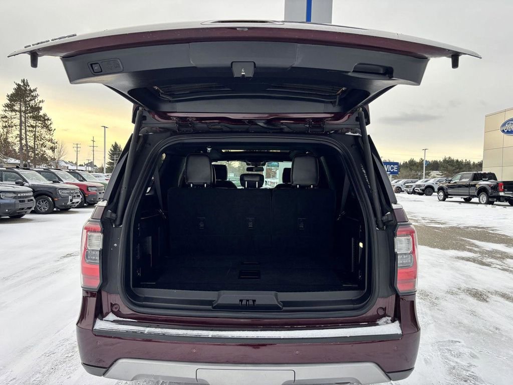 Used 2020 Ford Expedition Max Limited w/ Special Edition Package image 18