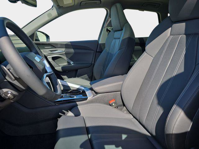 Used 2025 Audi Q5 Premium AWD/4WD image 18