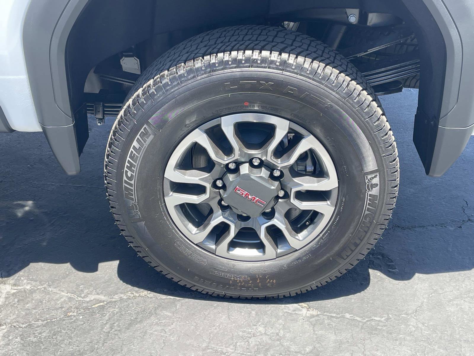 New 2026 GMC Sierra 2500 SLT w/ SLT Premium Package AWD/4WD image 30