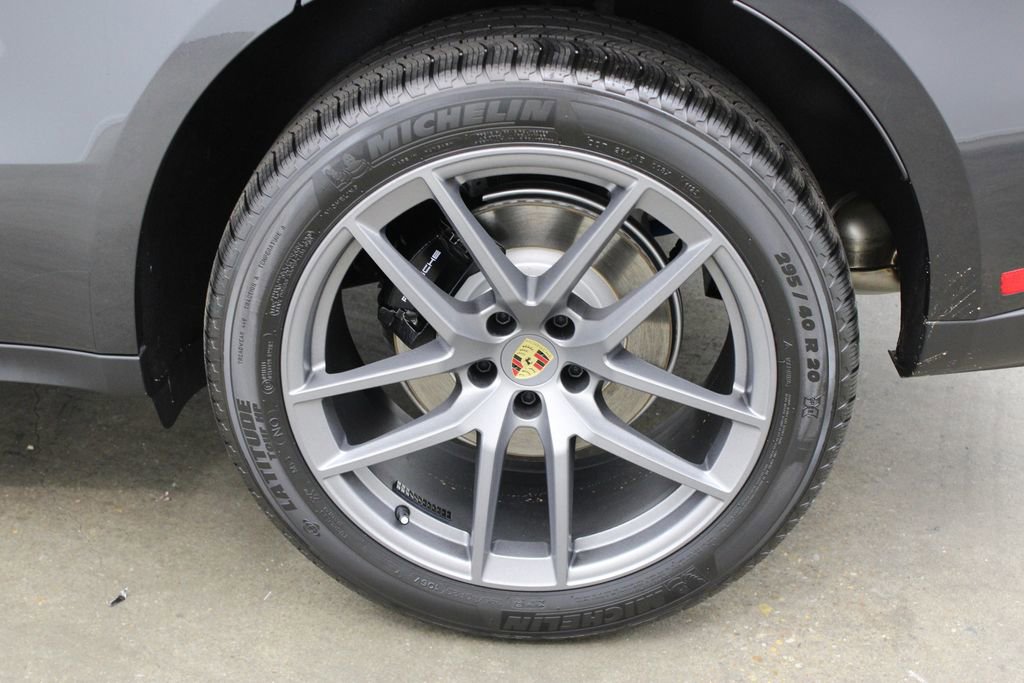 New 2026 Porsche Macan image 14