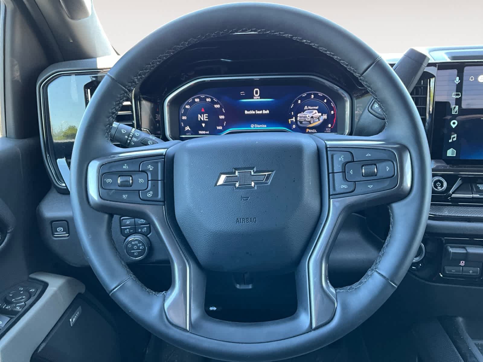 Used 2025 Chevrolet Silverado 2500 ZR2 w/ Technology Package AWD/4WD image 12