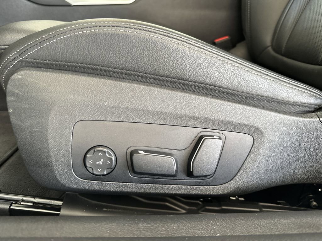 Used 2025 BMW 430i Convertible image 14