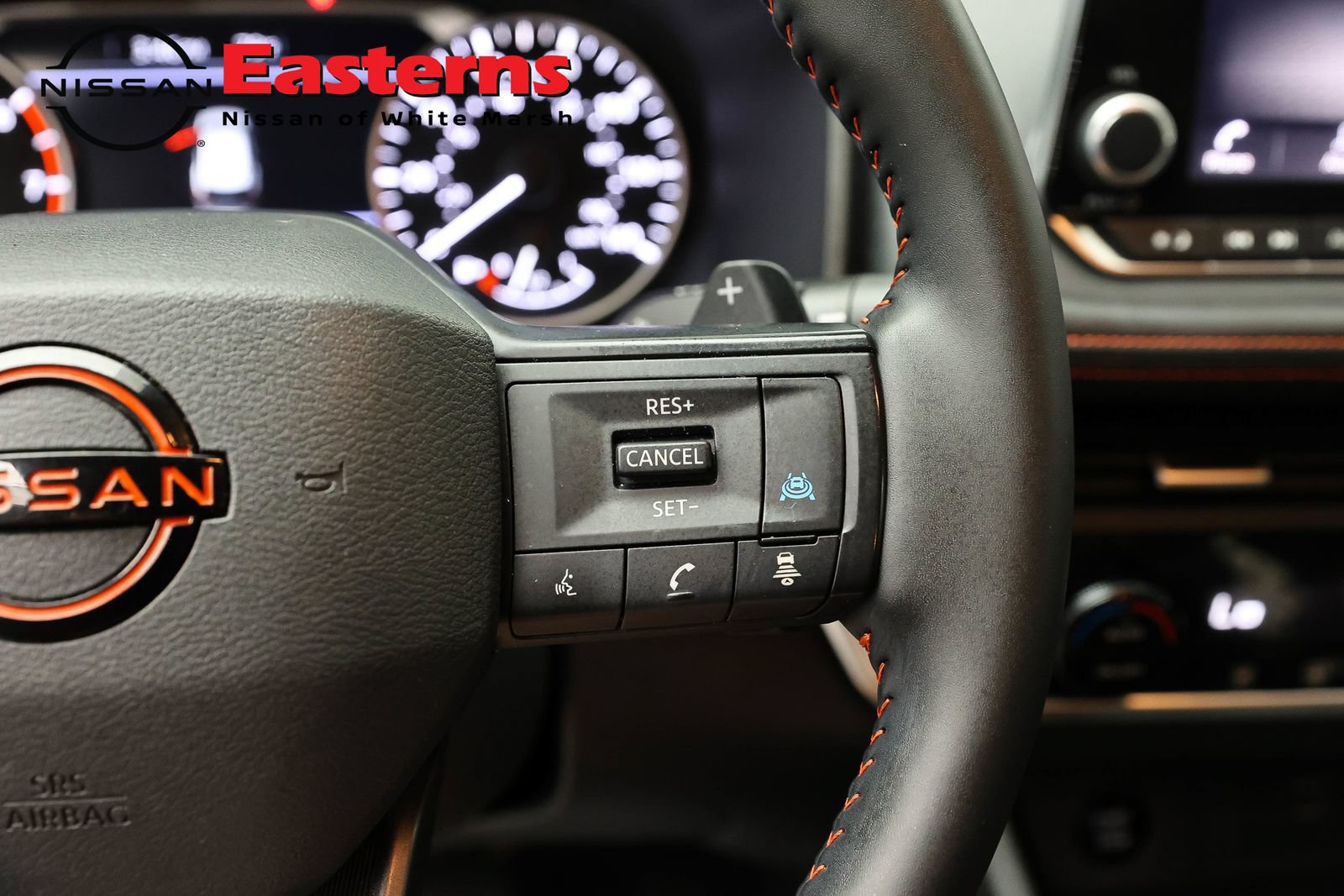Used 2025 Nissan Rogue SV AWD/4WD image 16