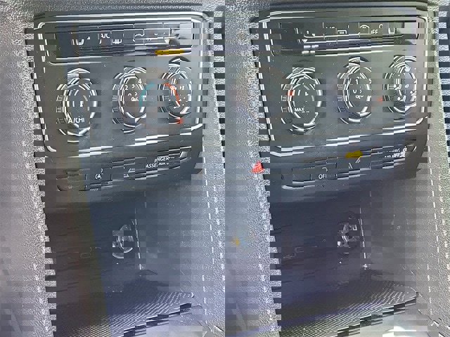 Used 2022 Volkswagen Atlas Cross Sport SE image 17