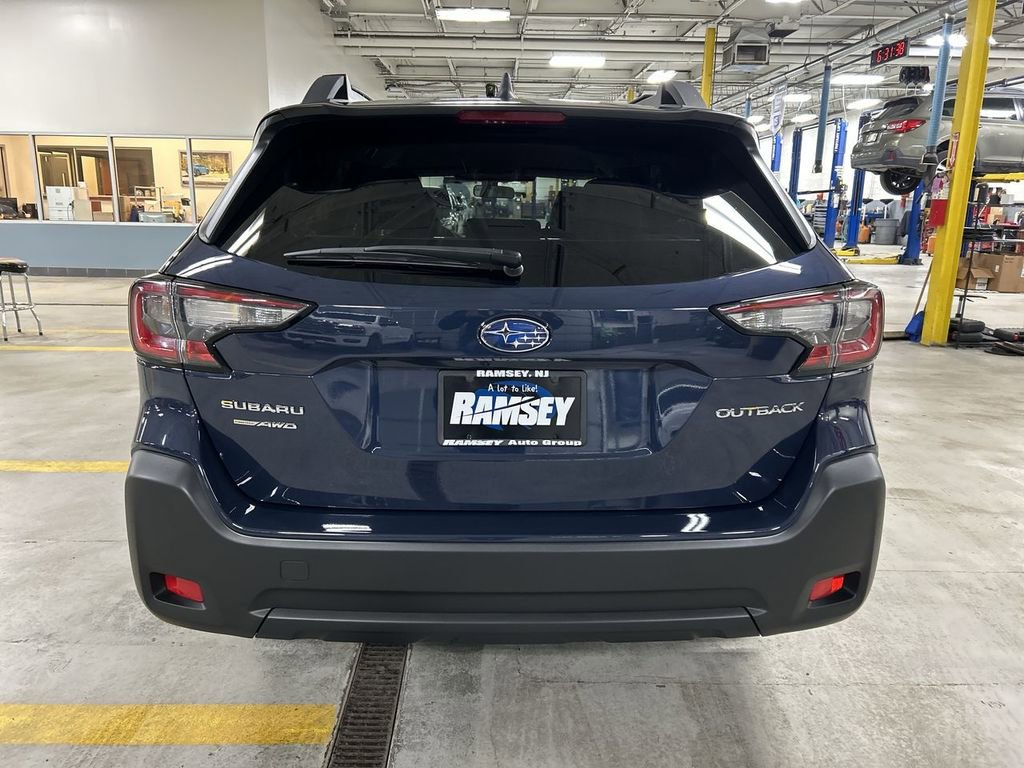 Certified 2025 Subaru Outback Premium image 7