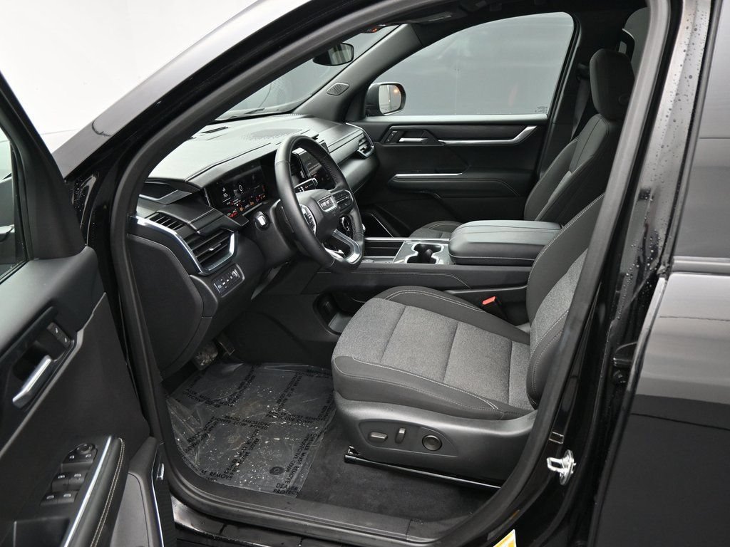 Used 2025 GMC Acadia Elevation AWD/4WD image 9