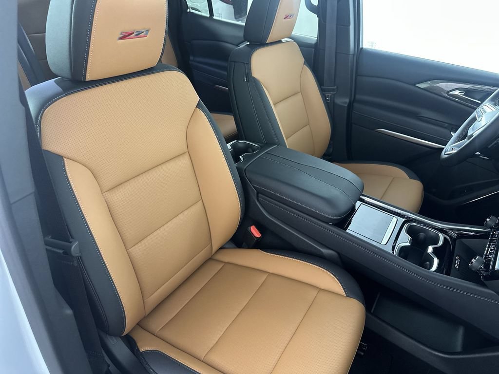 New 2027 Chevrolet Traverse Z71 w/ Enhanced Driving Package AWD/4WD image 29