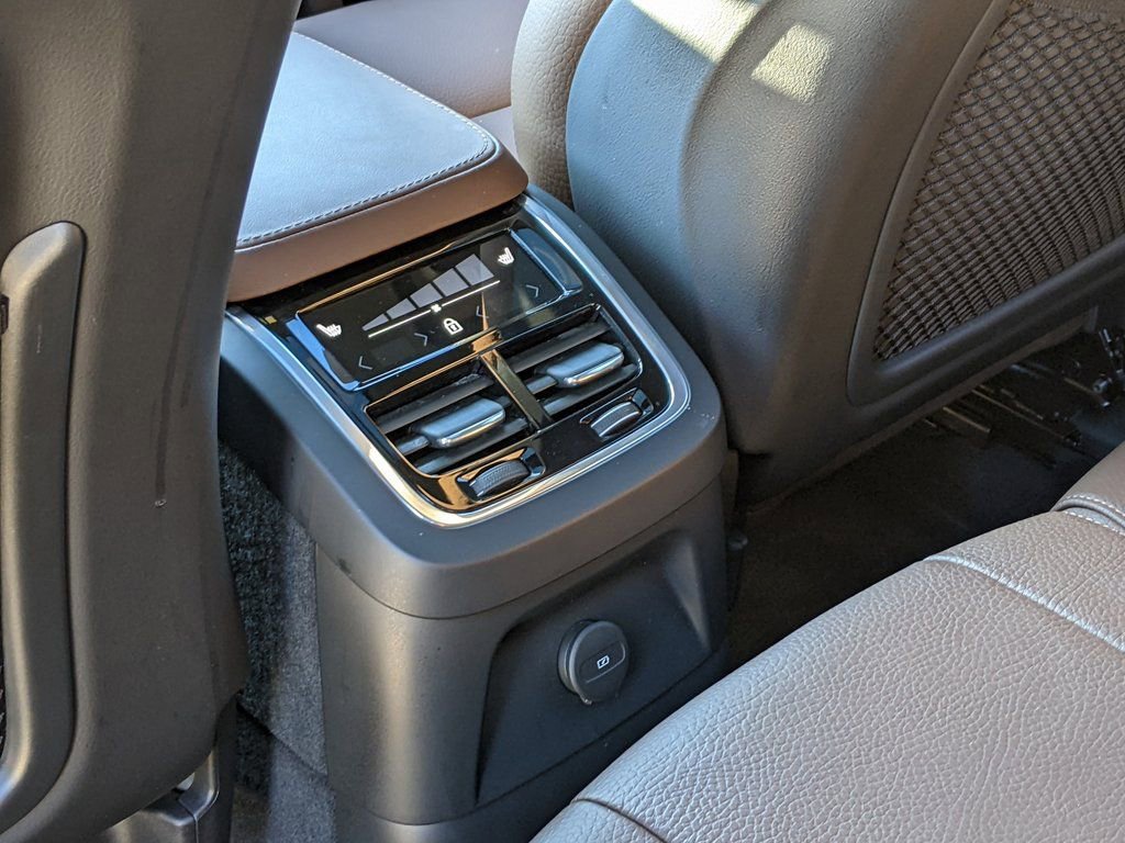 Certified 2024 Volvo XC90 T8 Plus w/ Protection Package image 24