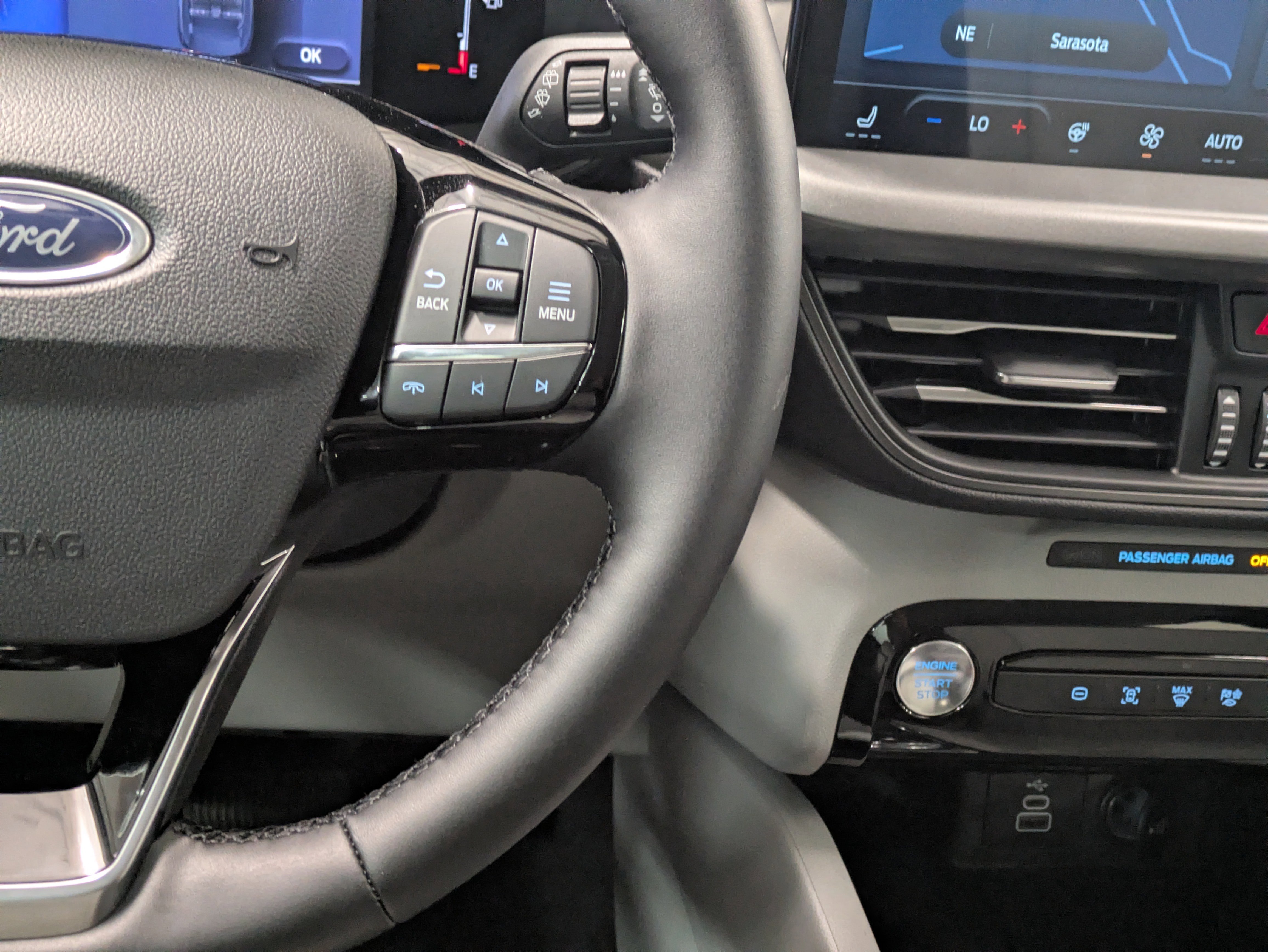 New 2026 Ford Escape SE FWD image 24