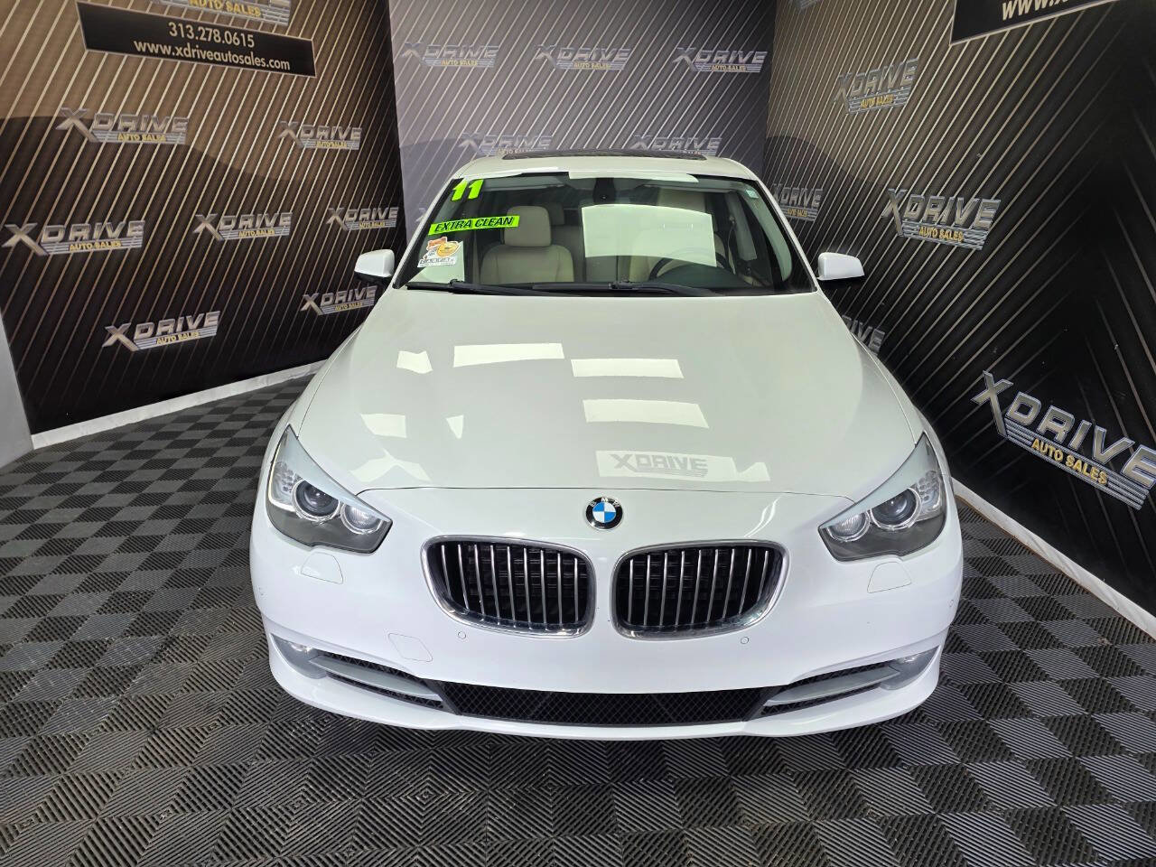 Used 2011 BMW 535i Gran Turismo RWD image 4