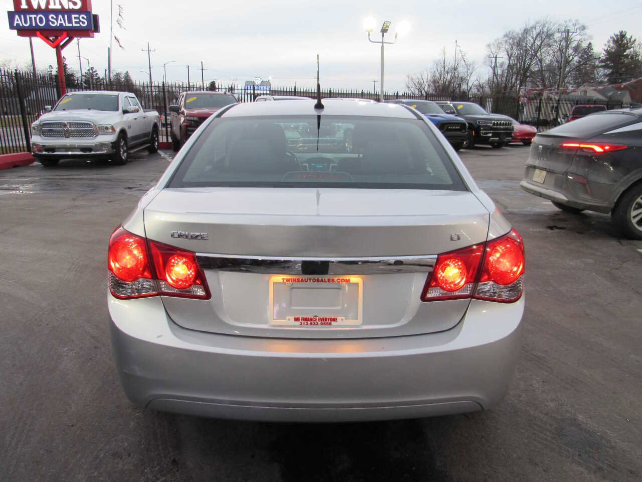 Used 2014 Chevrolet Cruze LT image 6