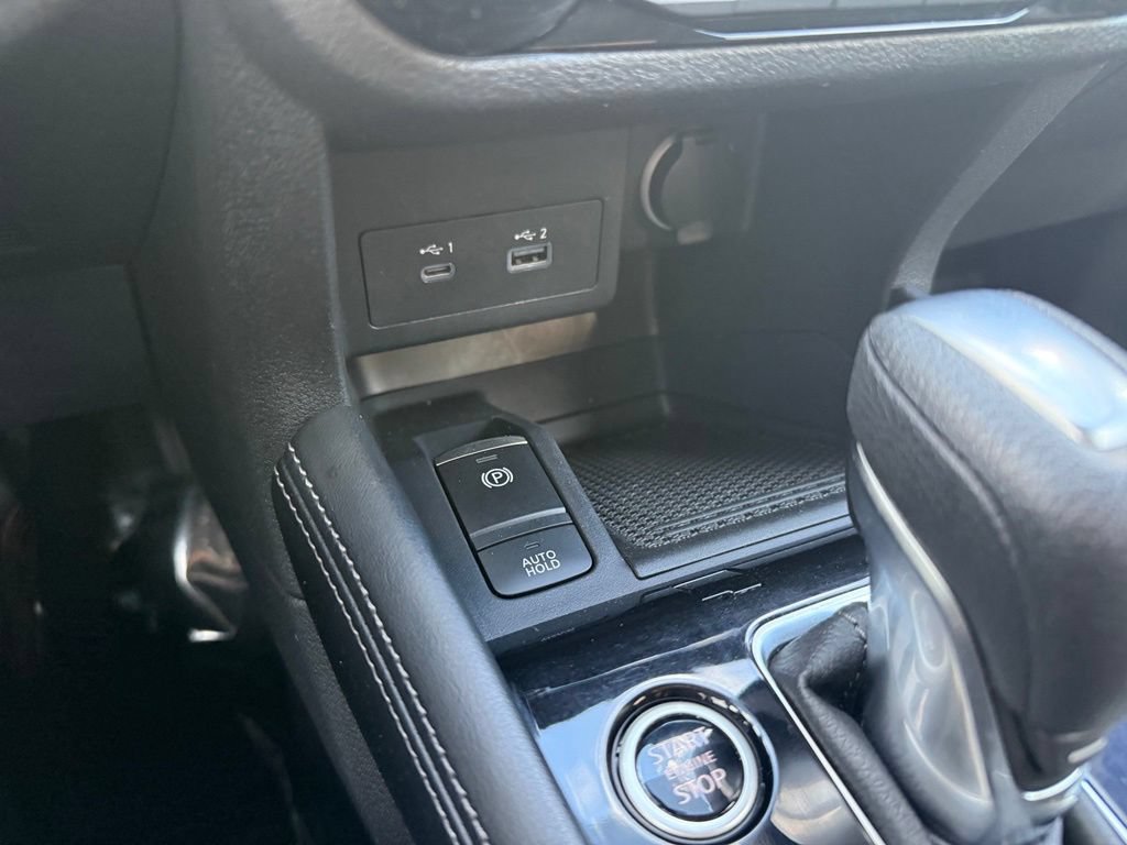 Used 2021 Nissan Kicks SV FWD image 23