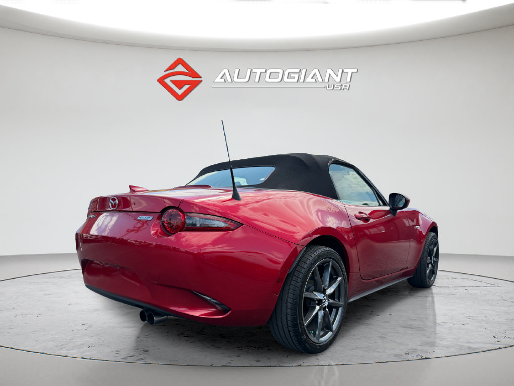 Used 2017 MAZDA MX-5 Miata Grand Touring RWD image 9