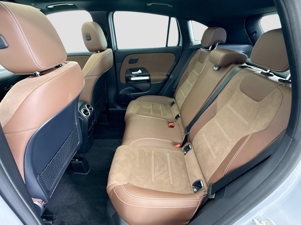 Used 2025 Mercedes-Benz GLA 250 image 18