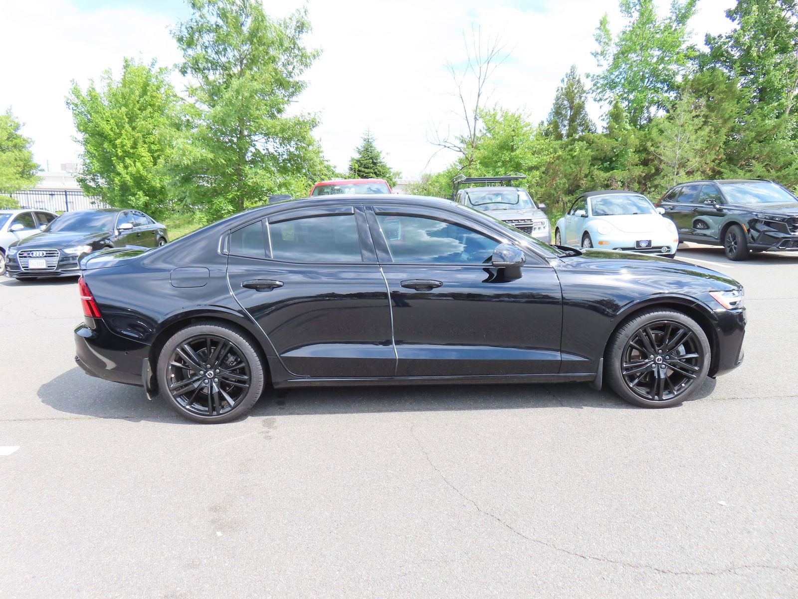 Used 2024 Volvo S60 B5 Plus w/ Climate Package AWD/4WD image 4