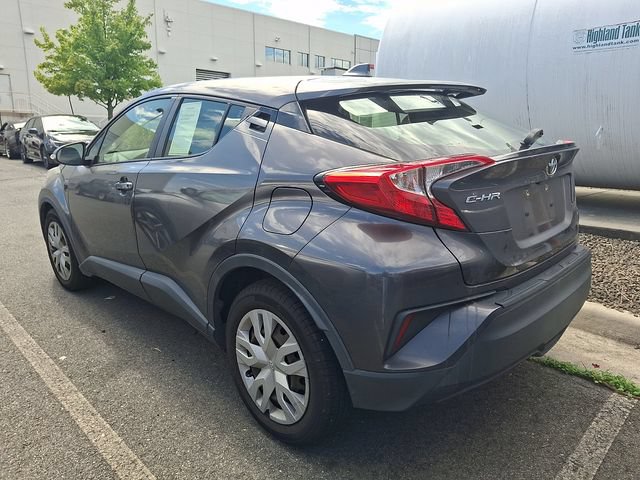 Used 2019 Toyota C-HR LE FWD image 6