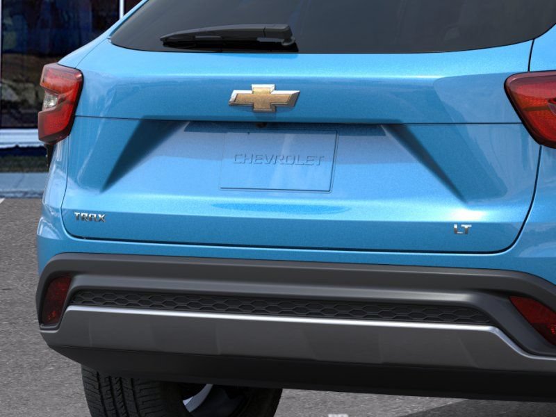 New 2026 Chevrolet Trax LT w/ LT Convenience Package FWD image 14