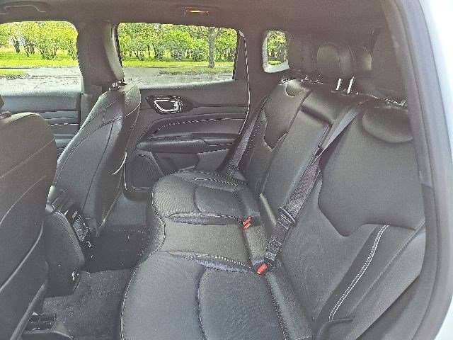 Used 2024 Jeep Compass Limited AWD/4WD image 18