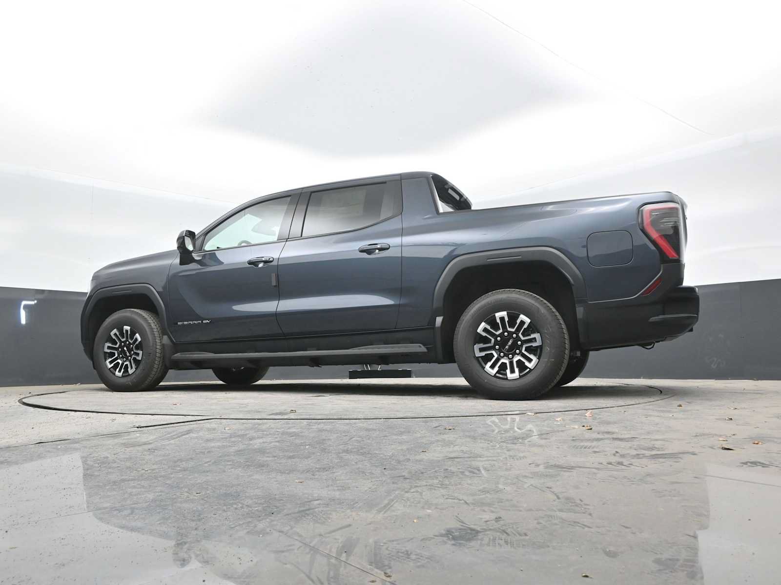 New 2026 GMC Sierra EV Elevation AWD/4WD image 38