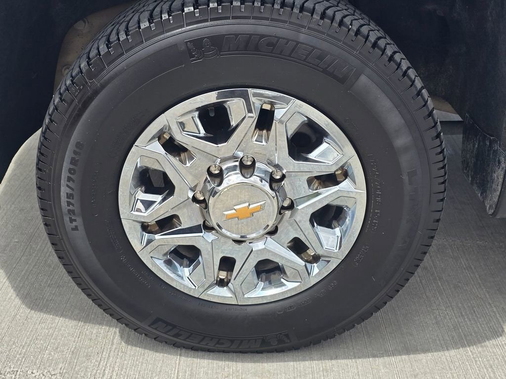 Used 2024 Chevrolet Silverado 2500 LTZ image 7
