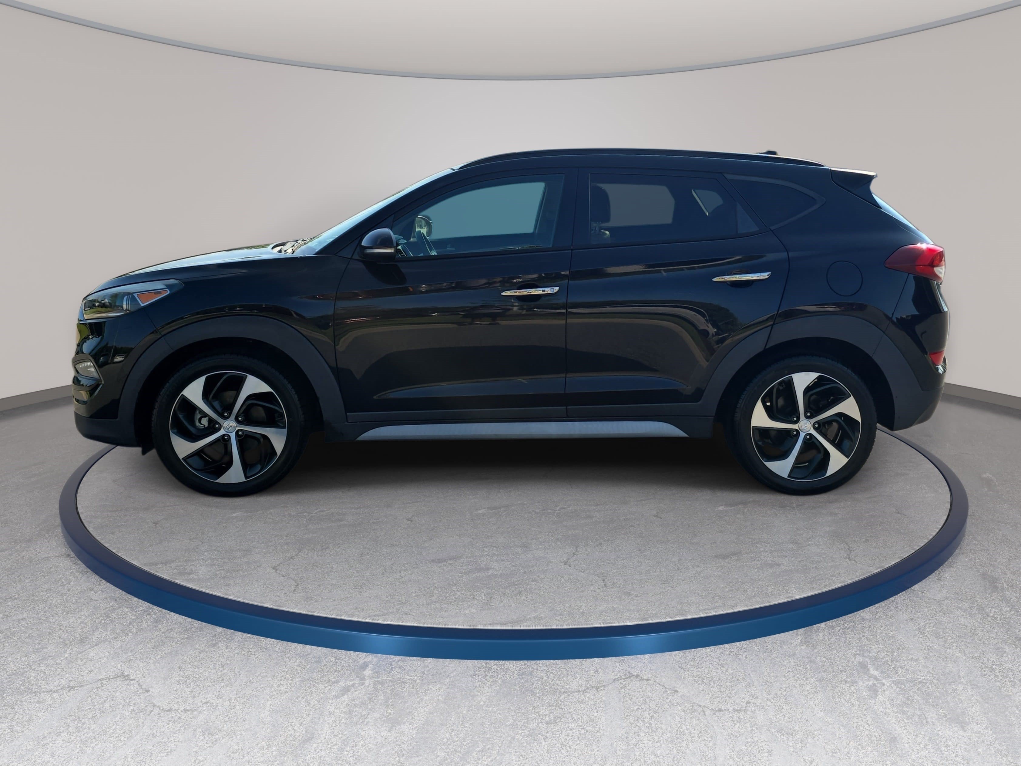 Used 2018 Hyundai Tucson Limited w/ Ultimate Package 02 FWD image 8