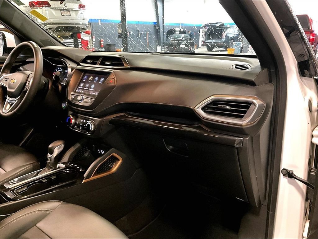 Used 2023 Chevrolet TrailBlazer ACTIV FWD image 13
