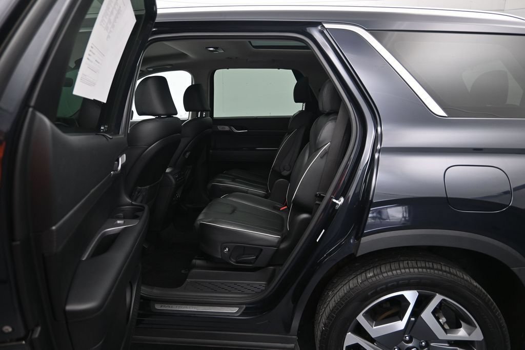 Used 2024 Hyundai Palisade Limited FWD image 23