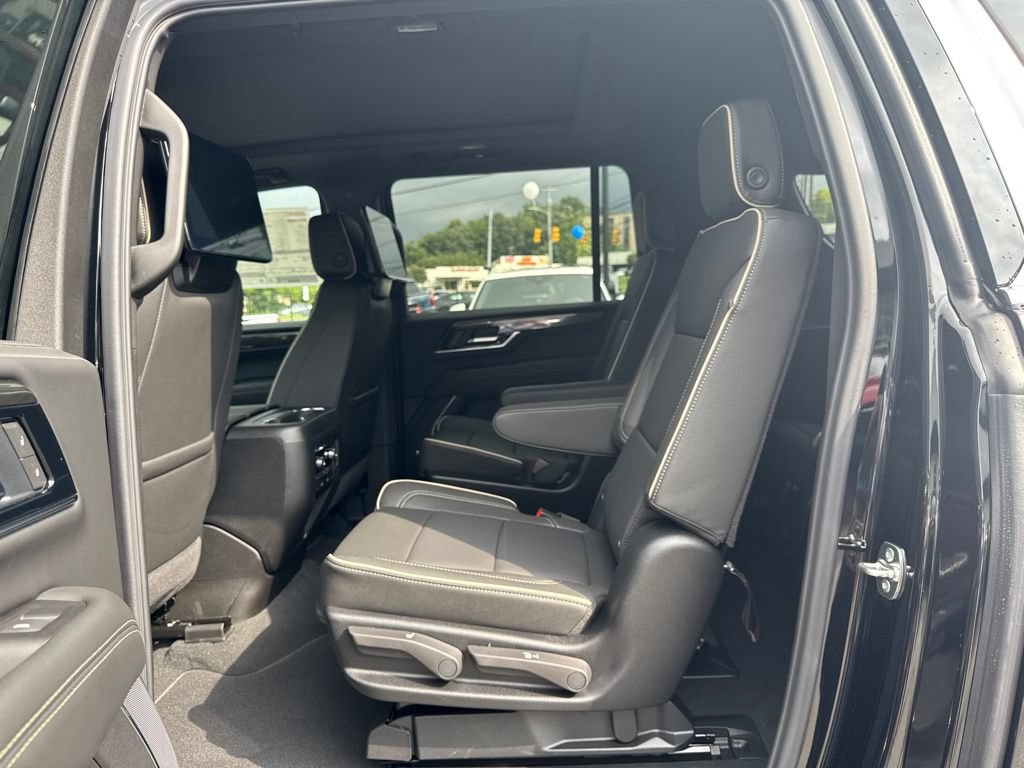 New 2026 GMC Yukon XL Elevation w/ Elevation Premium Package AWD/4WD image 31