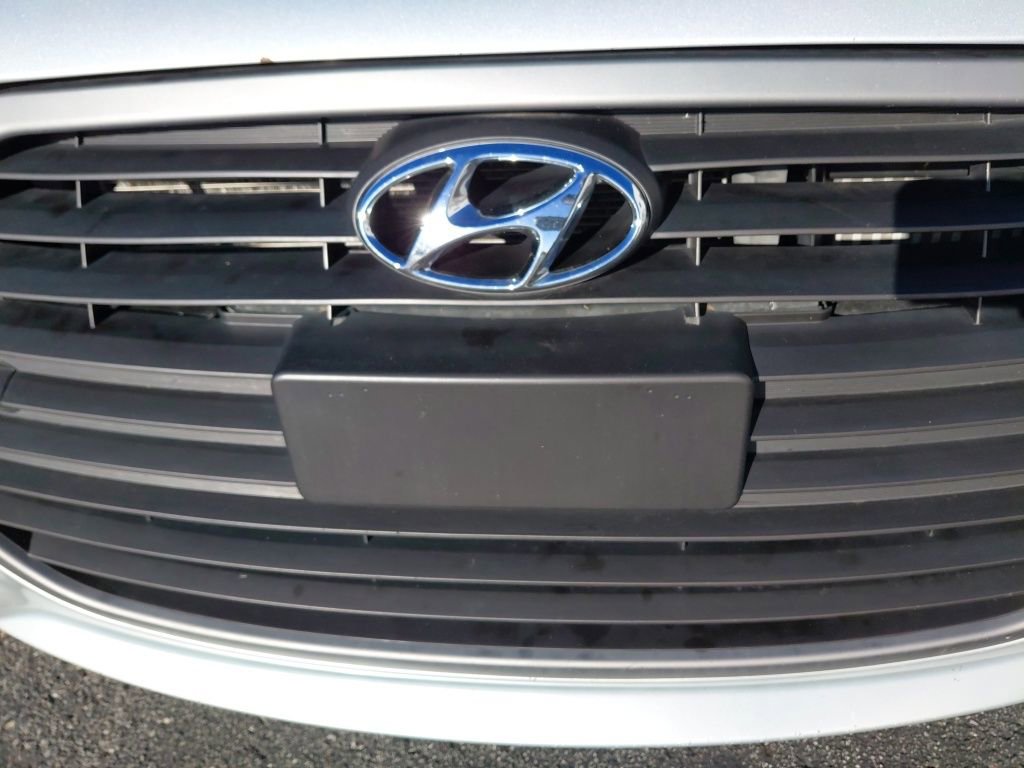 Used 2016 Hyundai Veloster Turbo image 14