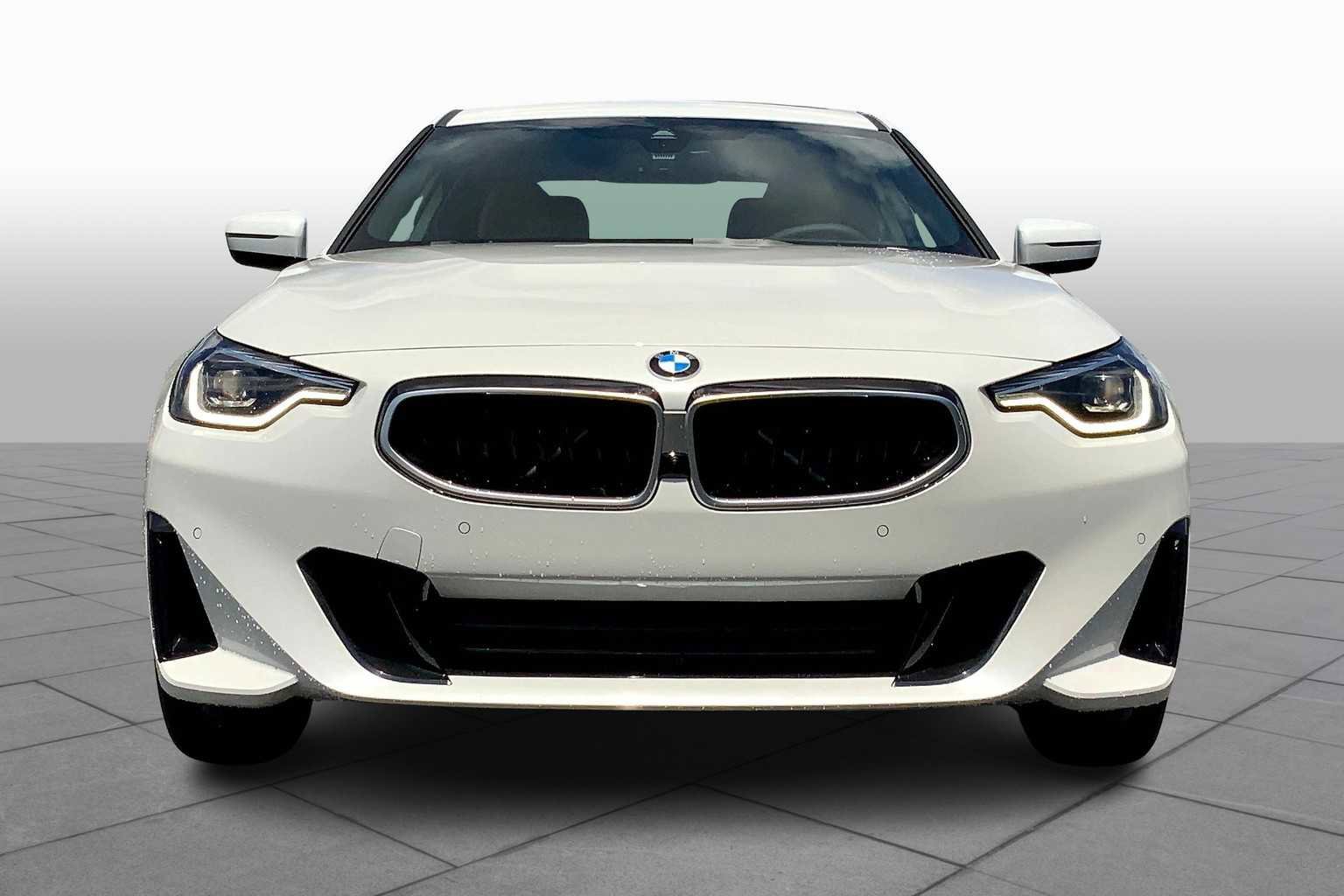 New 2025 BMW 230i Coupe w/ Premium Package RWD image 3