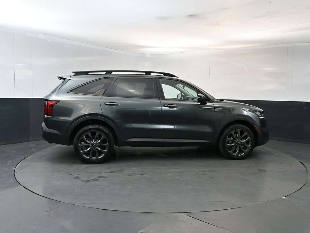 Certified 2022 Kia Sorento X-Line EX AWD/4WD image 6