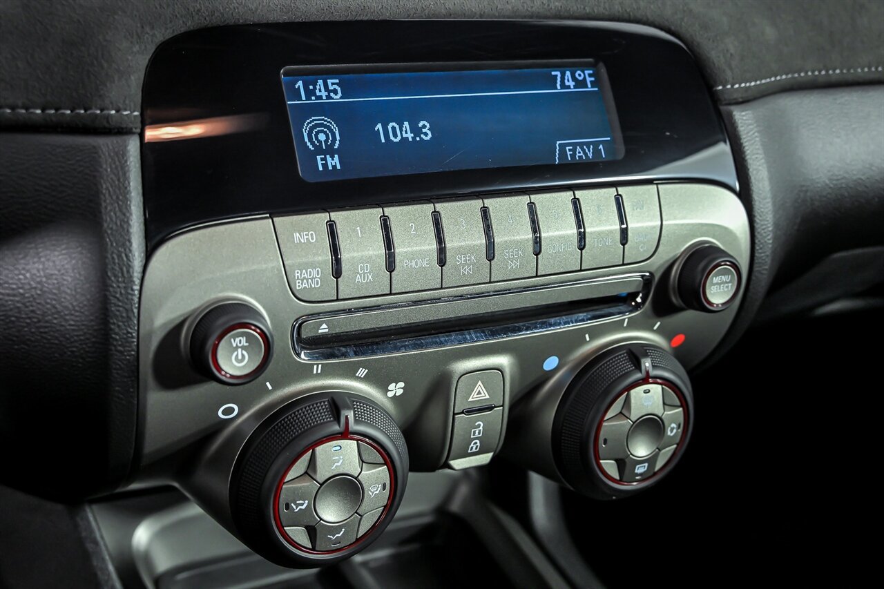 Used 2015 Chevrolet Camaro Z/28 RWD image 25