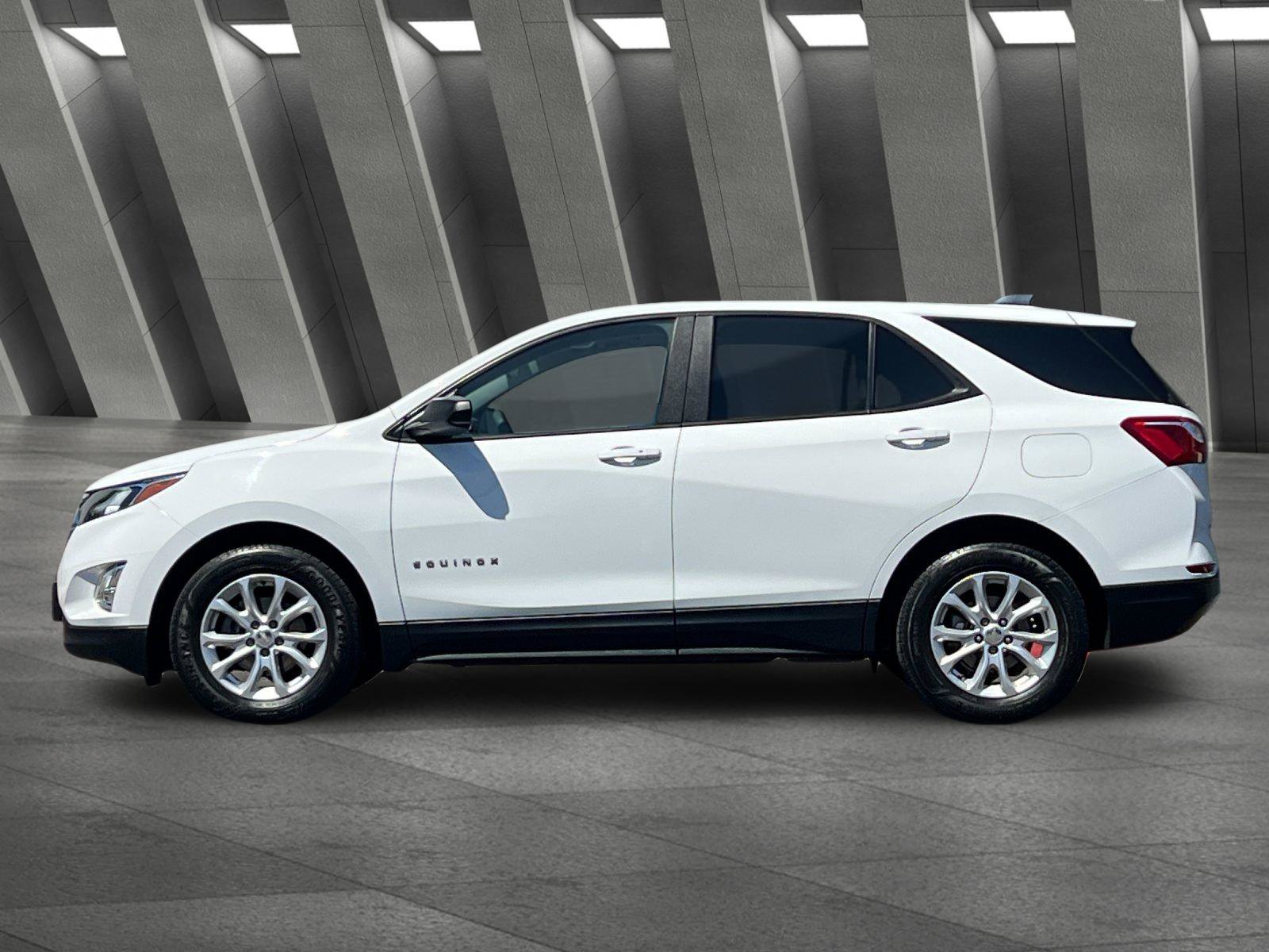 Used 2020 Chevrolet Equinox LS w/ LS Convenience Package FWD image 7