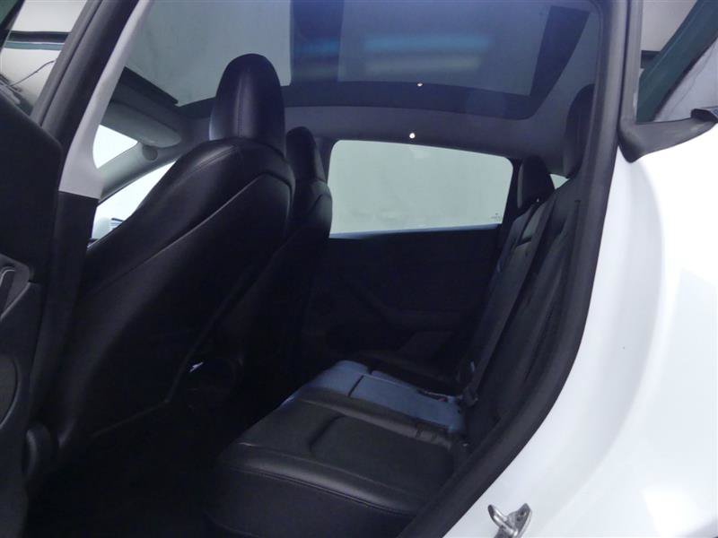 Used 2023 Tesla Model Y Long Range AWD/4WD image 24
