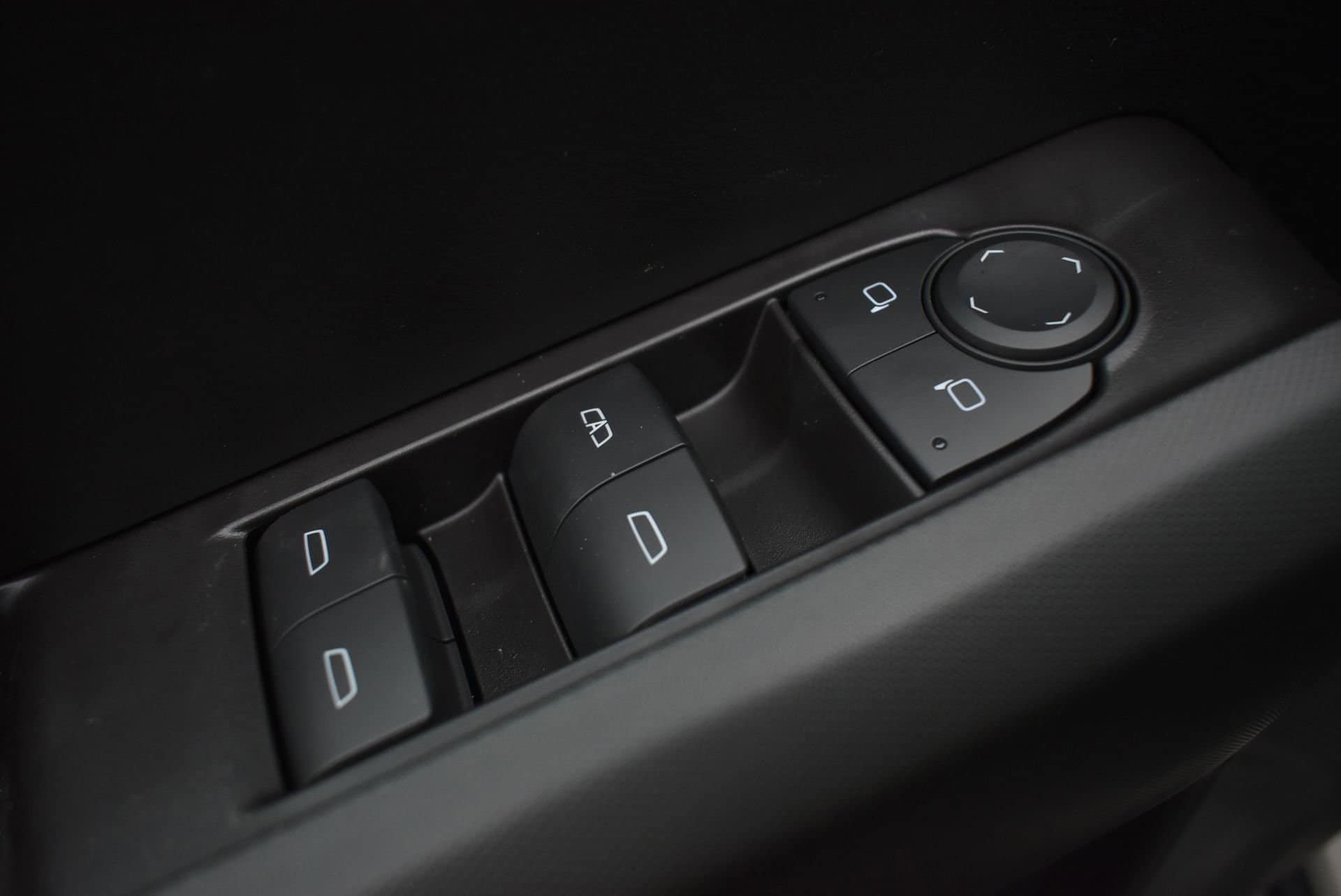 New 2026 GMC Canyon Elevation AWD/4WD image 13