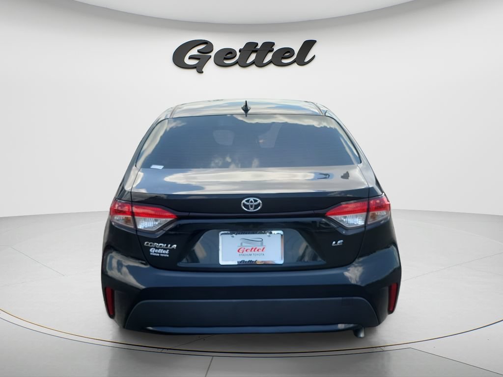 Used 2022 Toyota Corolla LE FWD image 6